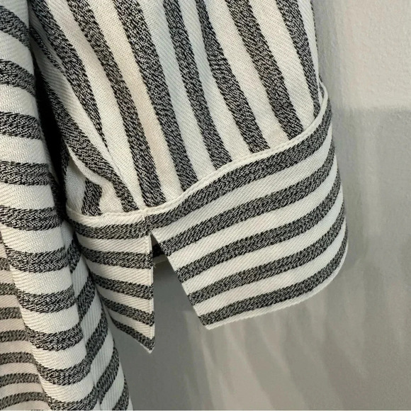 Soft Surroundings Women's Asymmetrical 3/4 Sleeve Striped Top Size PXS GUC - Picture 6 of 10